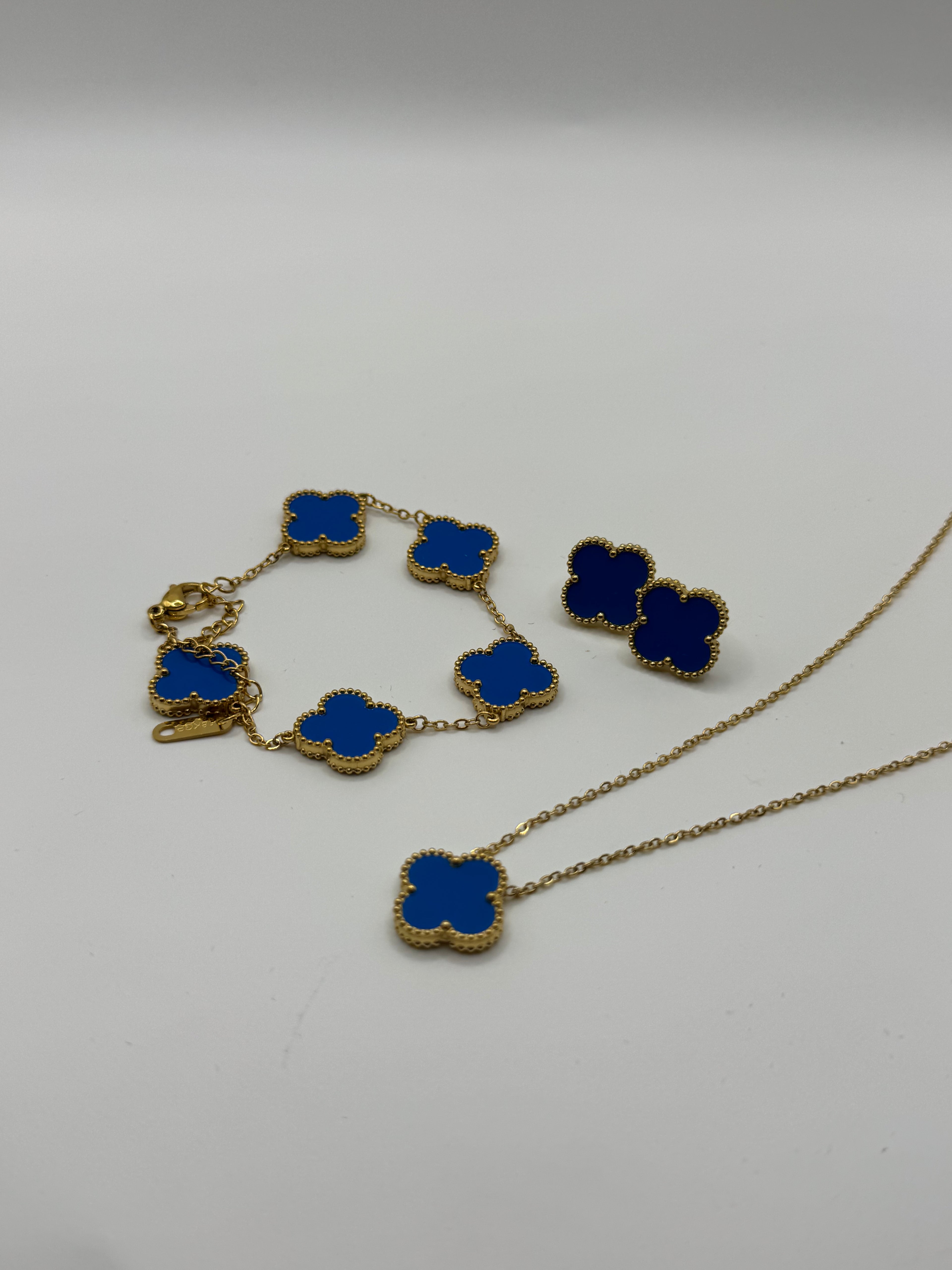 Gold blue clover set